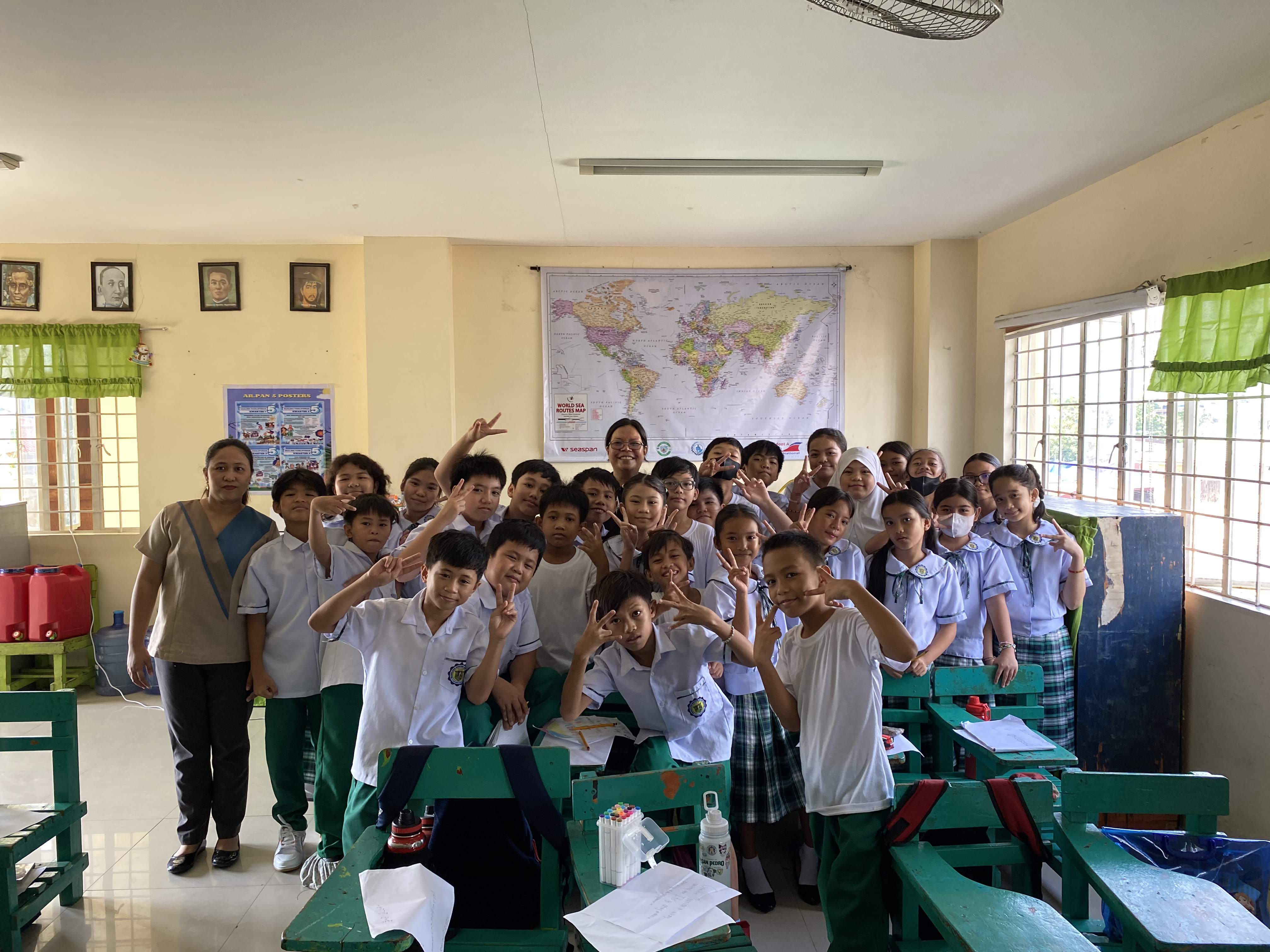San Pedro Central Elementary School - Crossworld